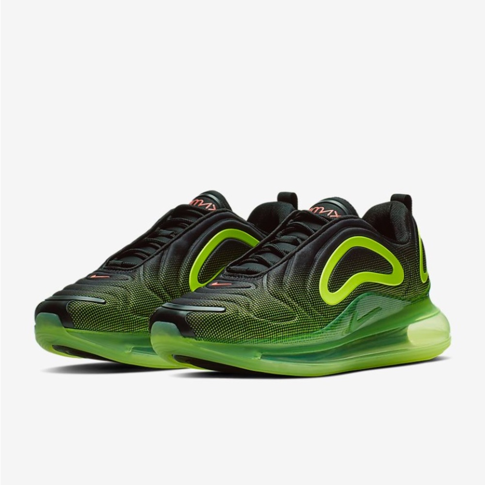 Nike Men's Black and Green Air Max 720 Shoes